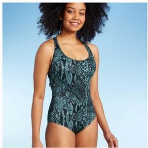 💰NWT All in motion green & black specks swimsuit